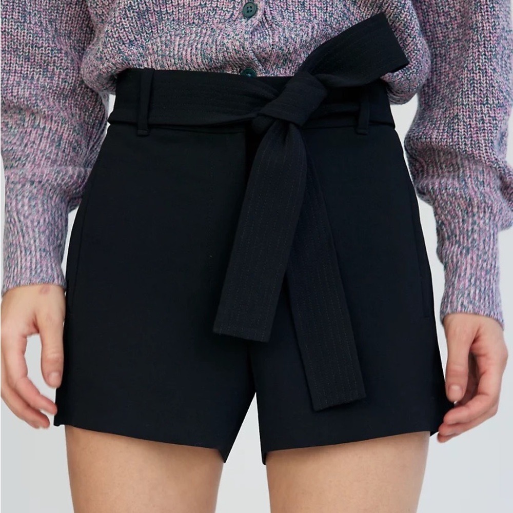 NEVER WORN WILFRED TIE FRONT SHORT
